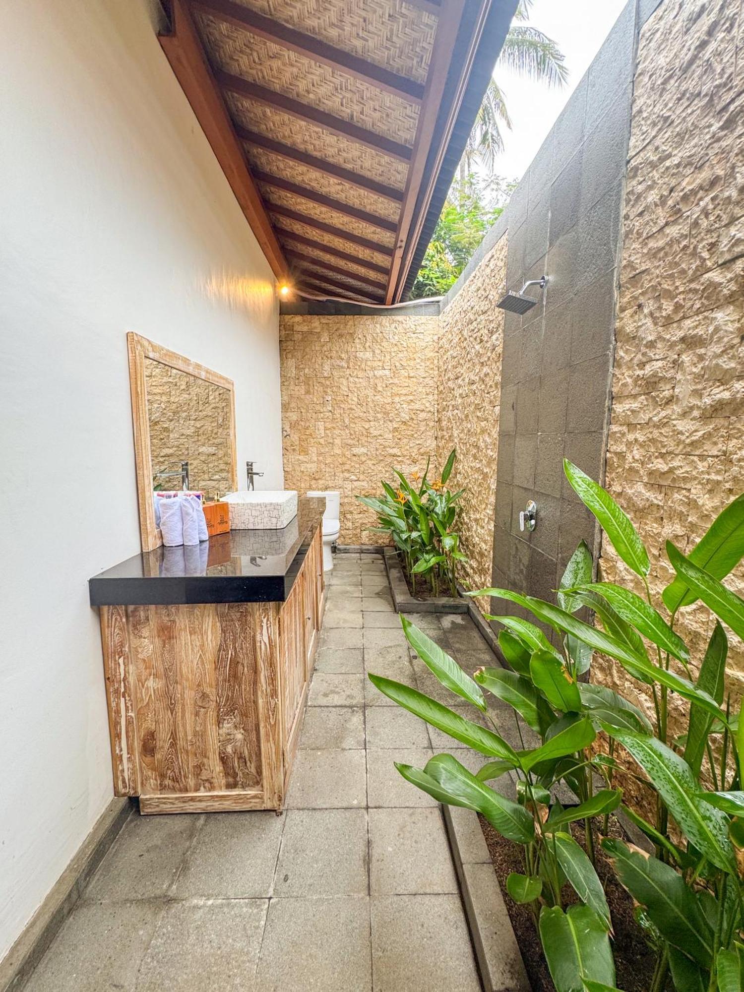 Villa Tahid Gili Air Exterior photo